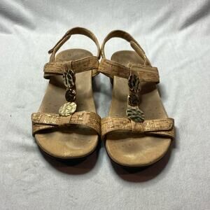 Vionic Strappy Sandals Size 9